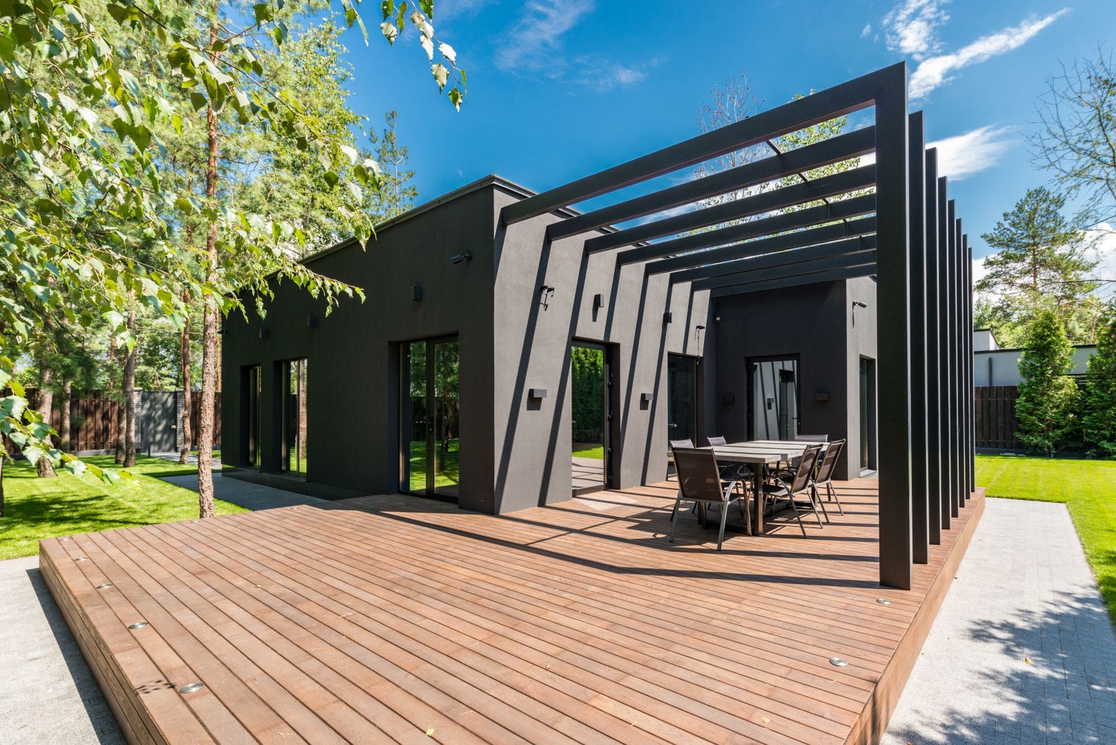 Maison moderne avec terrasse