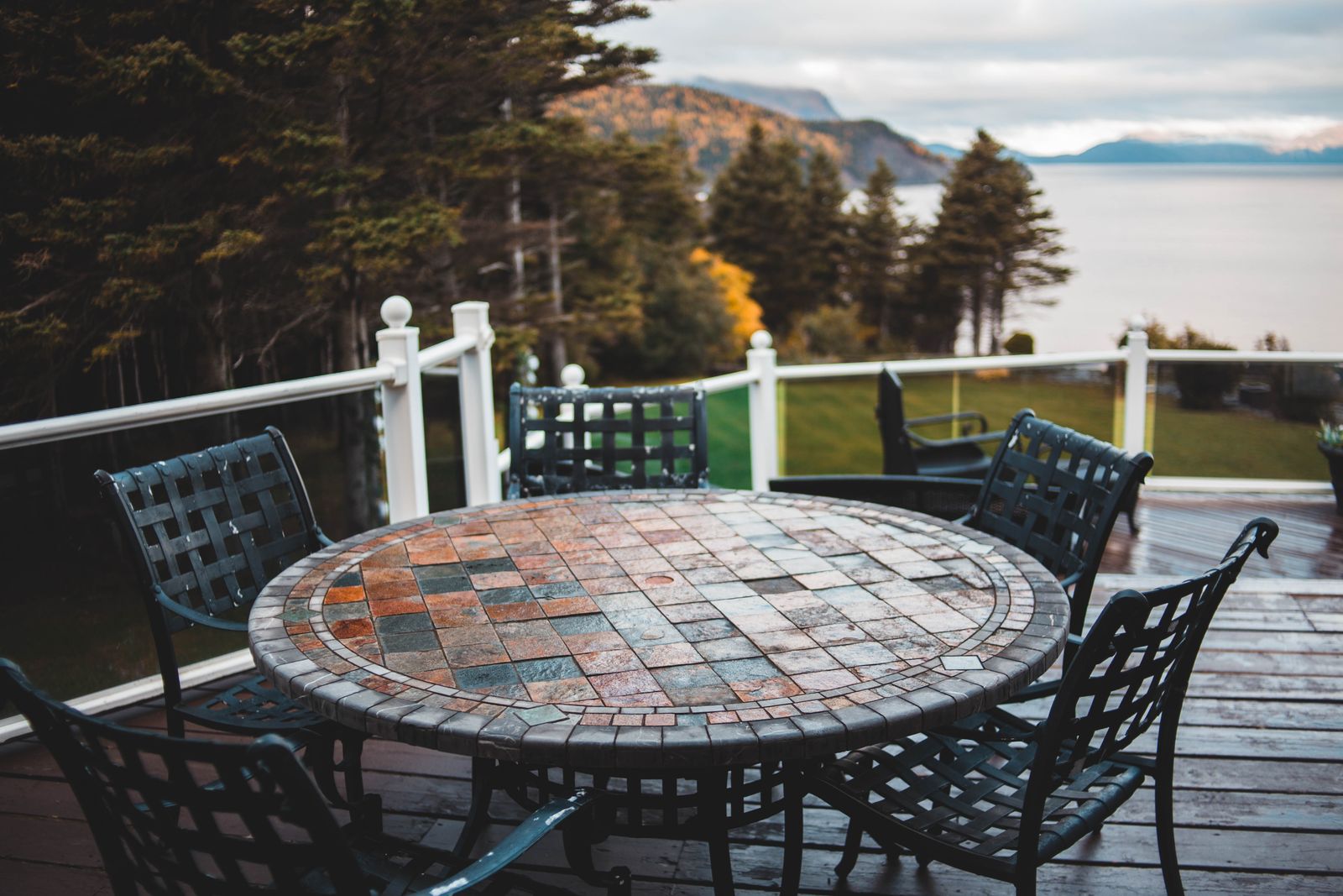 Terrasse au bord du lac
